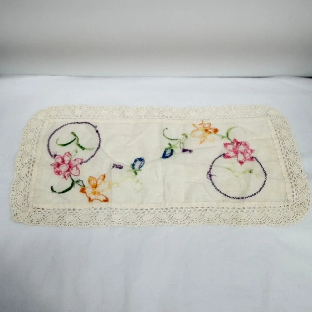 Unbranded vintage hand