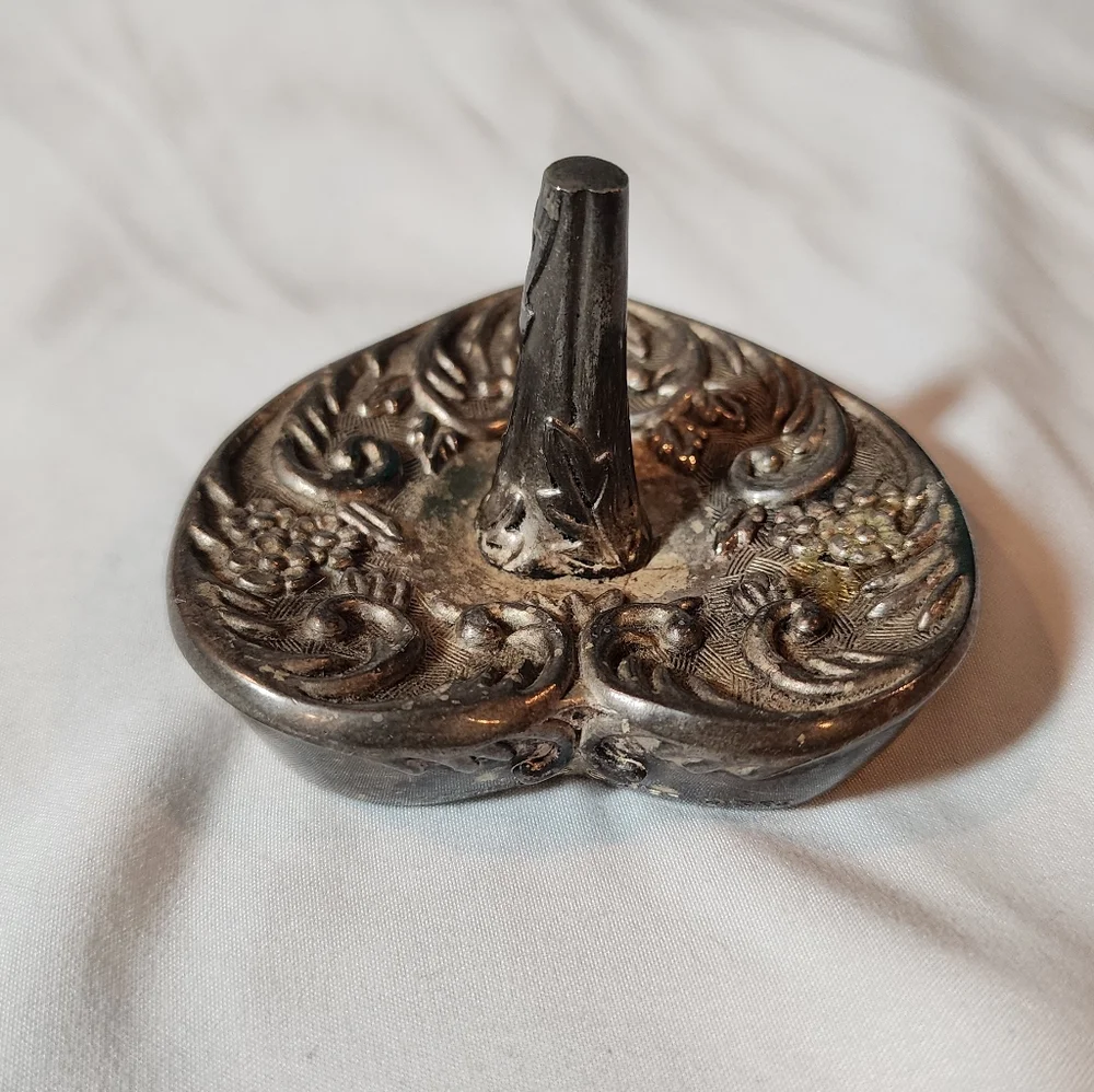 Vintage Silver Plated Godinger Silver 1992 Heart Shaped Ring Holder Heavyweight