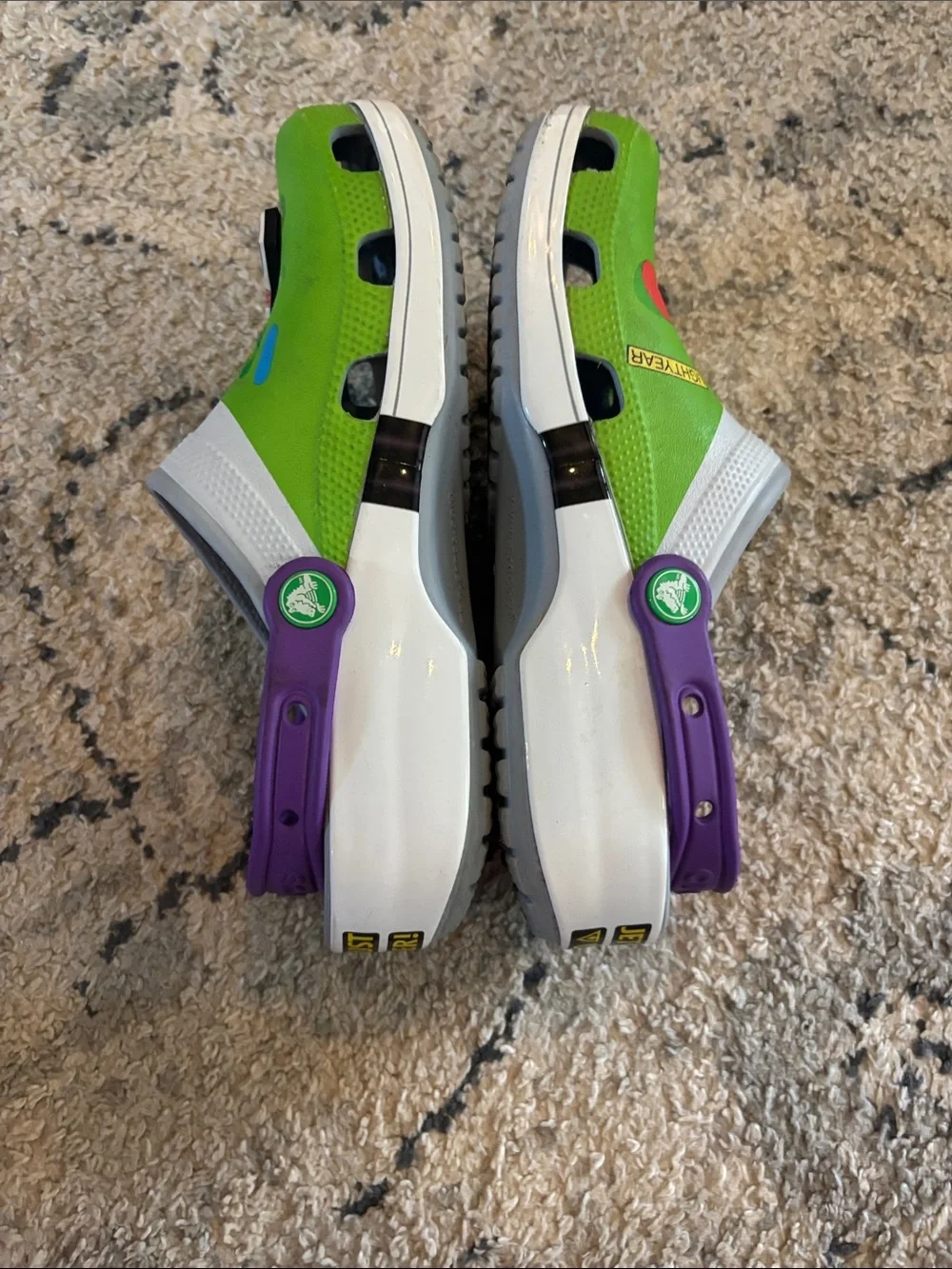 CROCS bright lime