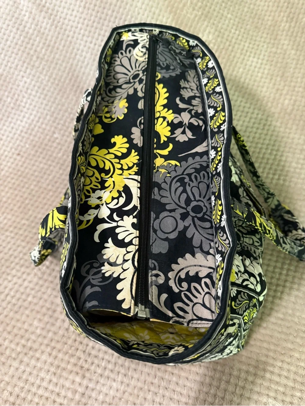 Vera Bradley matching zip yellow