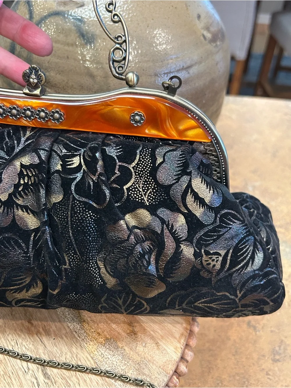 N/A elegant black