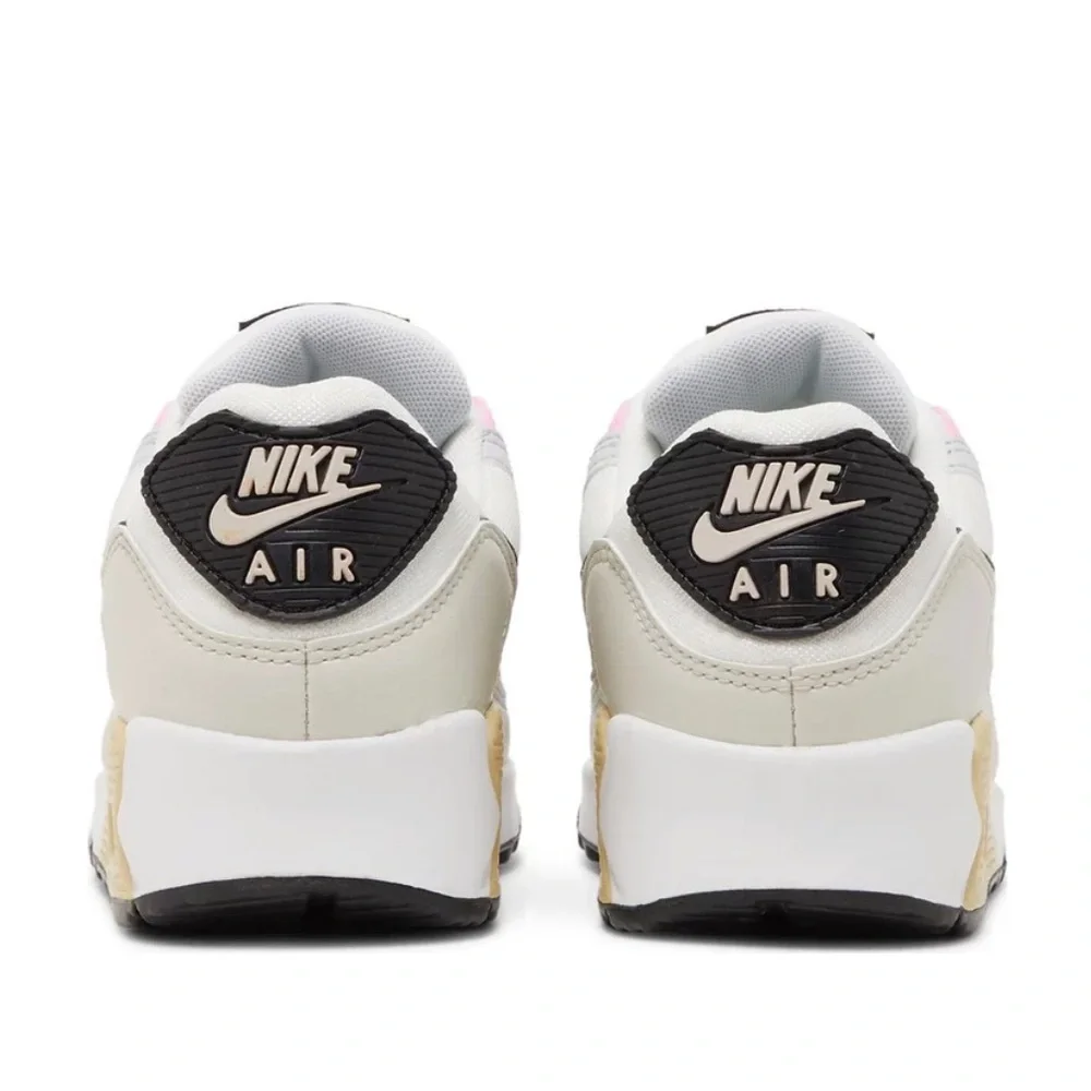 Nike reposhing this
