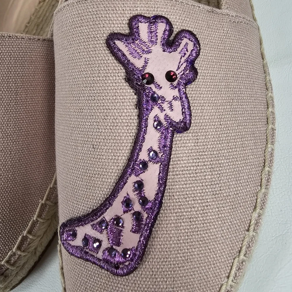 NEW KATE SPADE Garden‎ Giraffe Pale Vellum Espadrilles Size 8 B