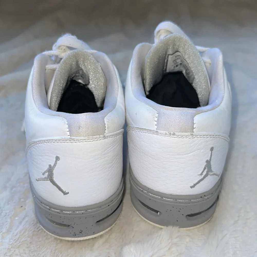 Jordan low mid