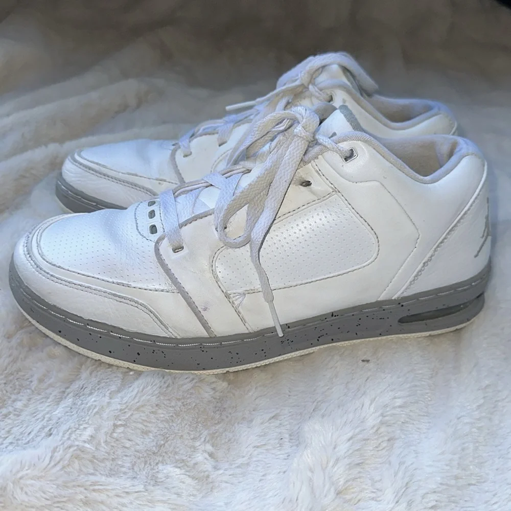 Jordan low mid