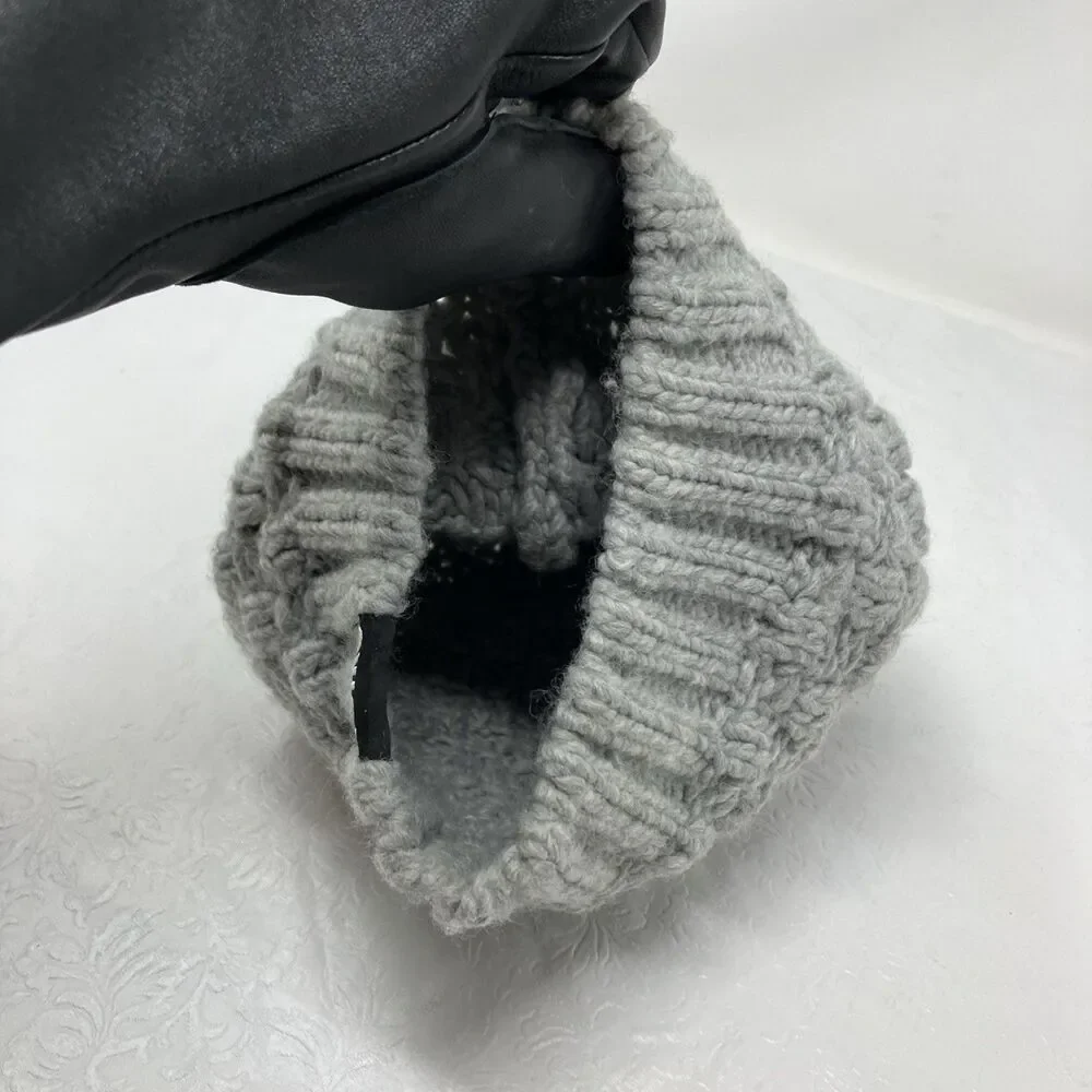 Yutro wool blend