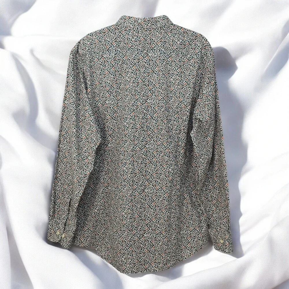 Banana Republic stylish versatile
