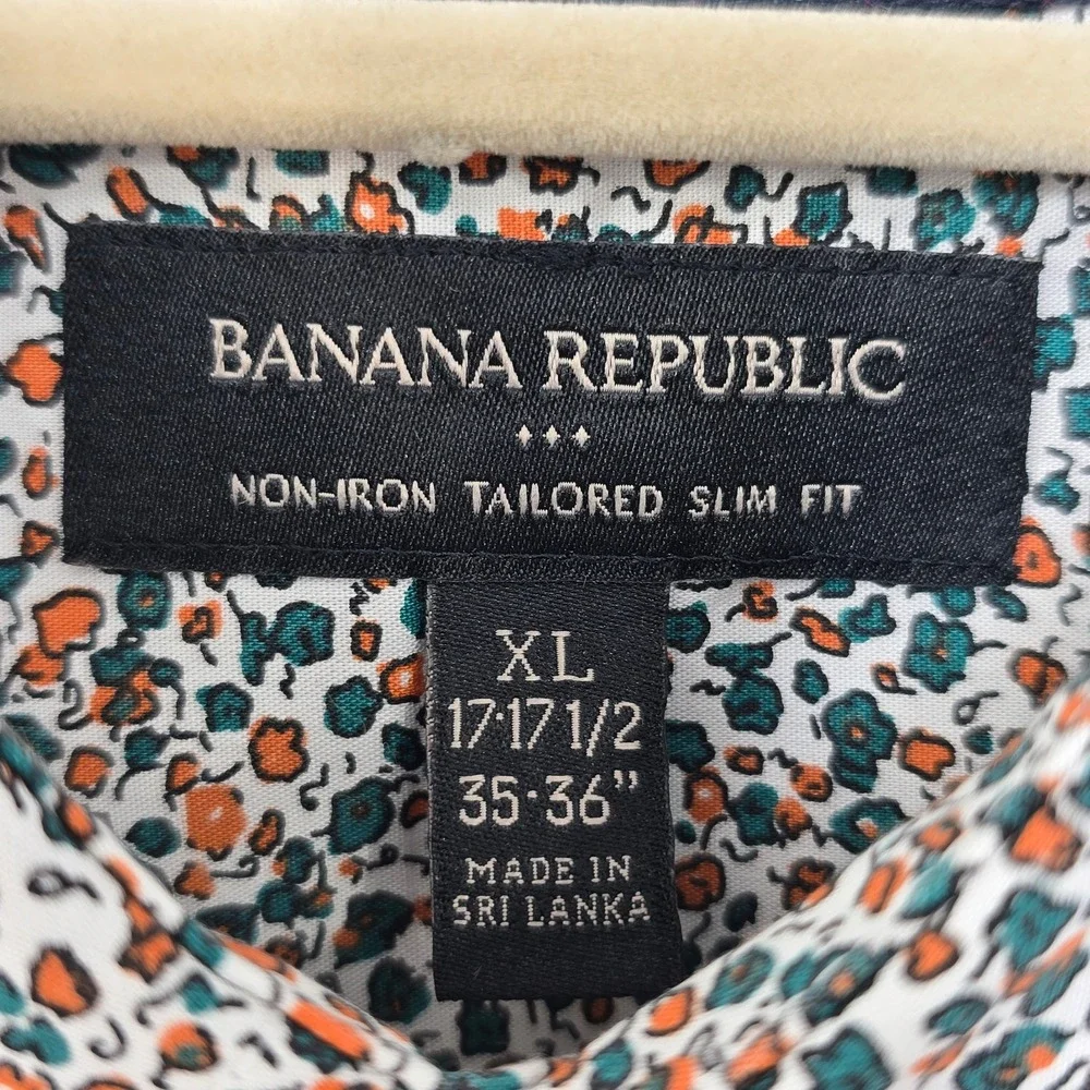 Banana Republic stylish versatile
