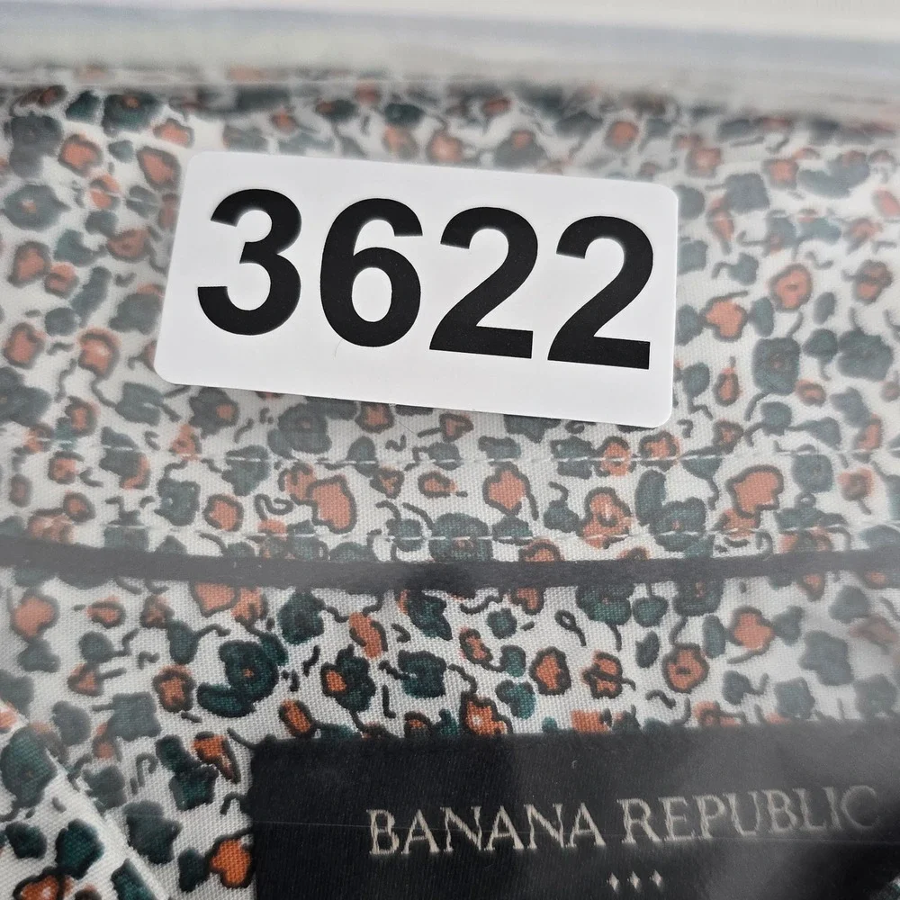 Banana Republic stylish versatile