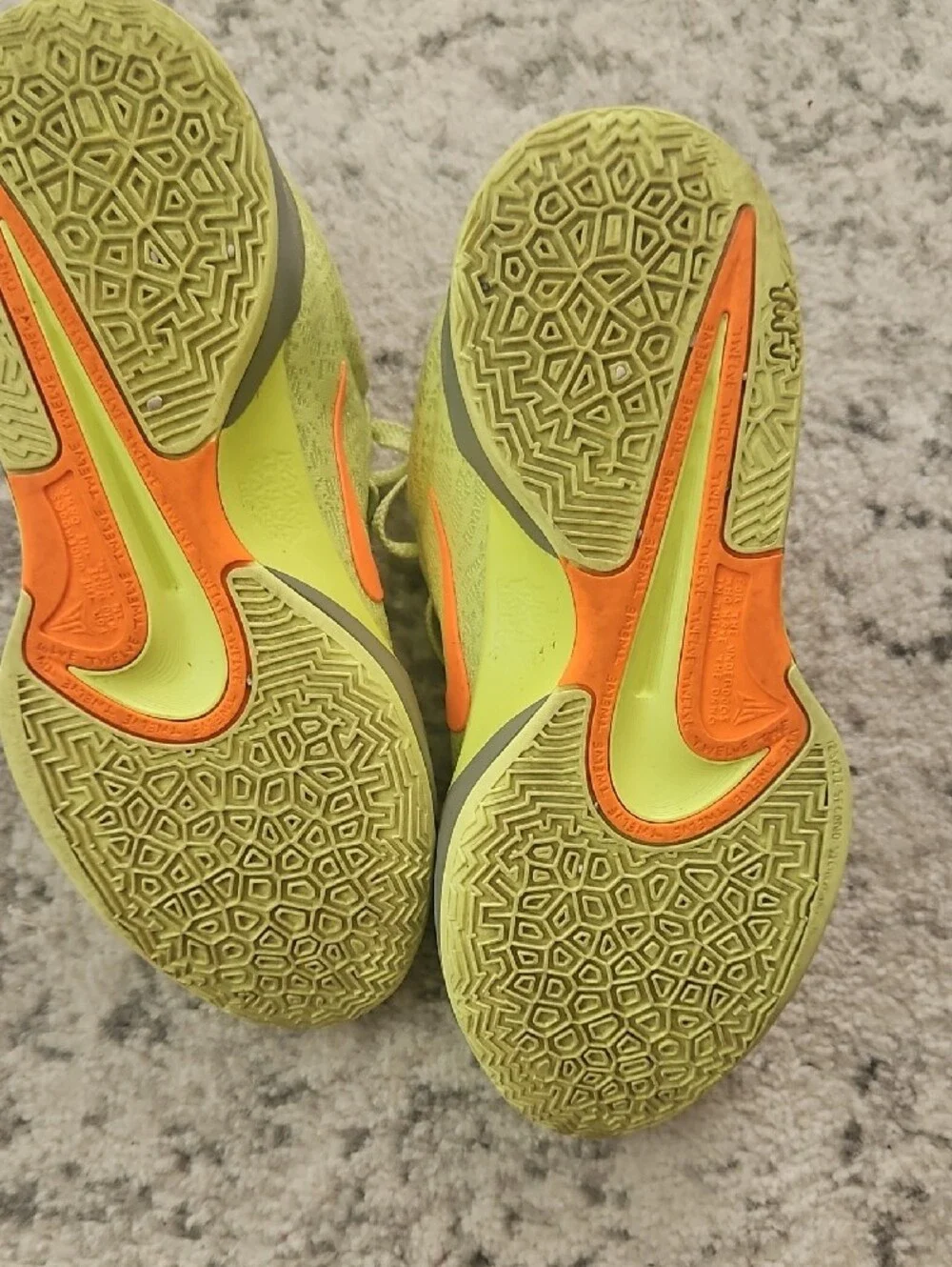 Nike accents outsole lace