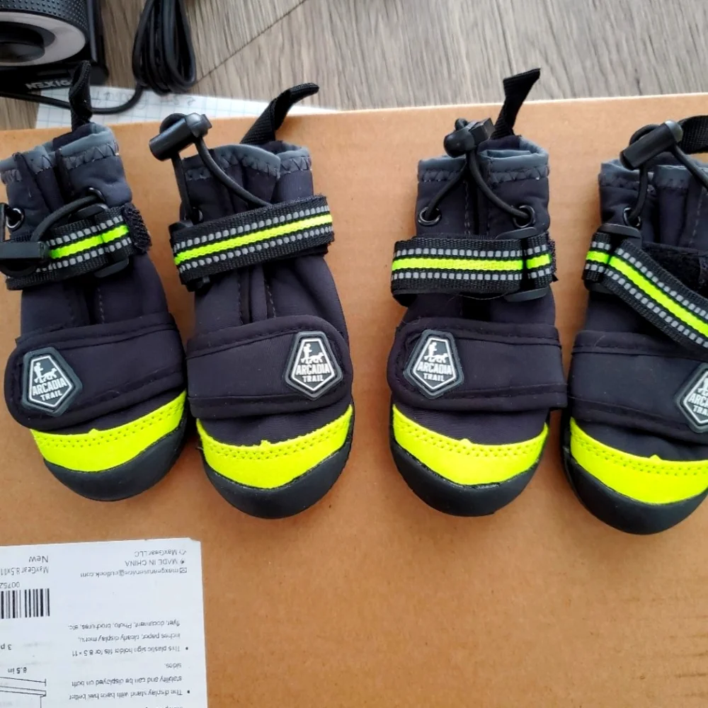 Arcadia Trail Reflective Dog Boots - Black & Neon Yellow