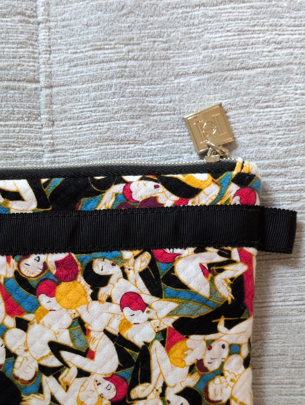 Carolina Herrera euc set