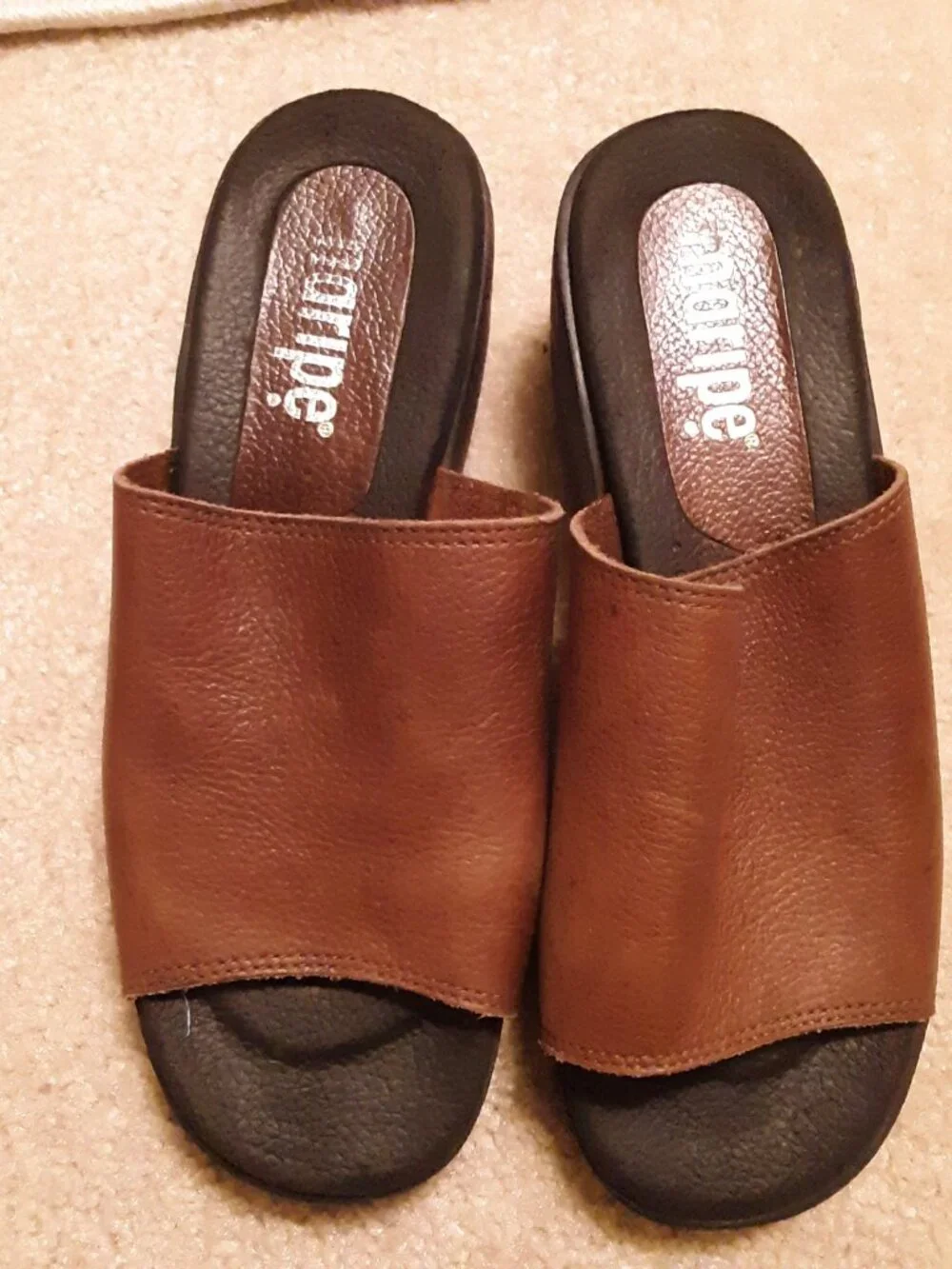 Maripé Brown Leather Slide Wedges