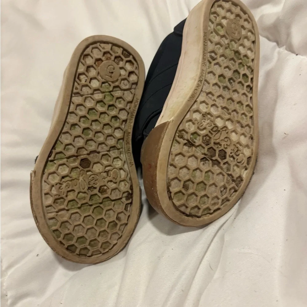 Cat & Jack comfortable sneakers
