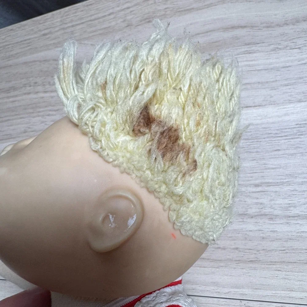 Cabbage Patch Kids eyes cloth toys
