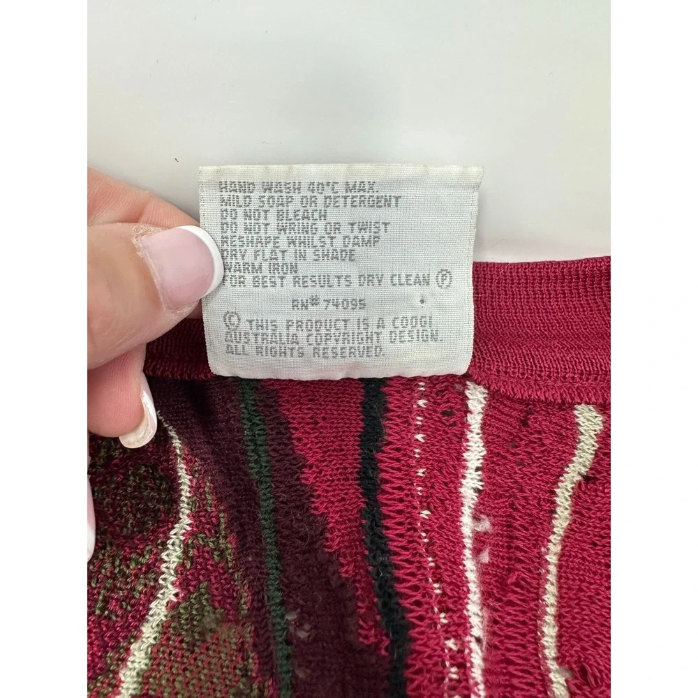 COOGI neck sweater
