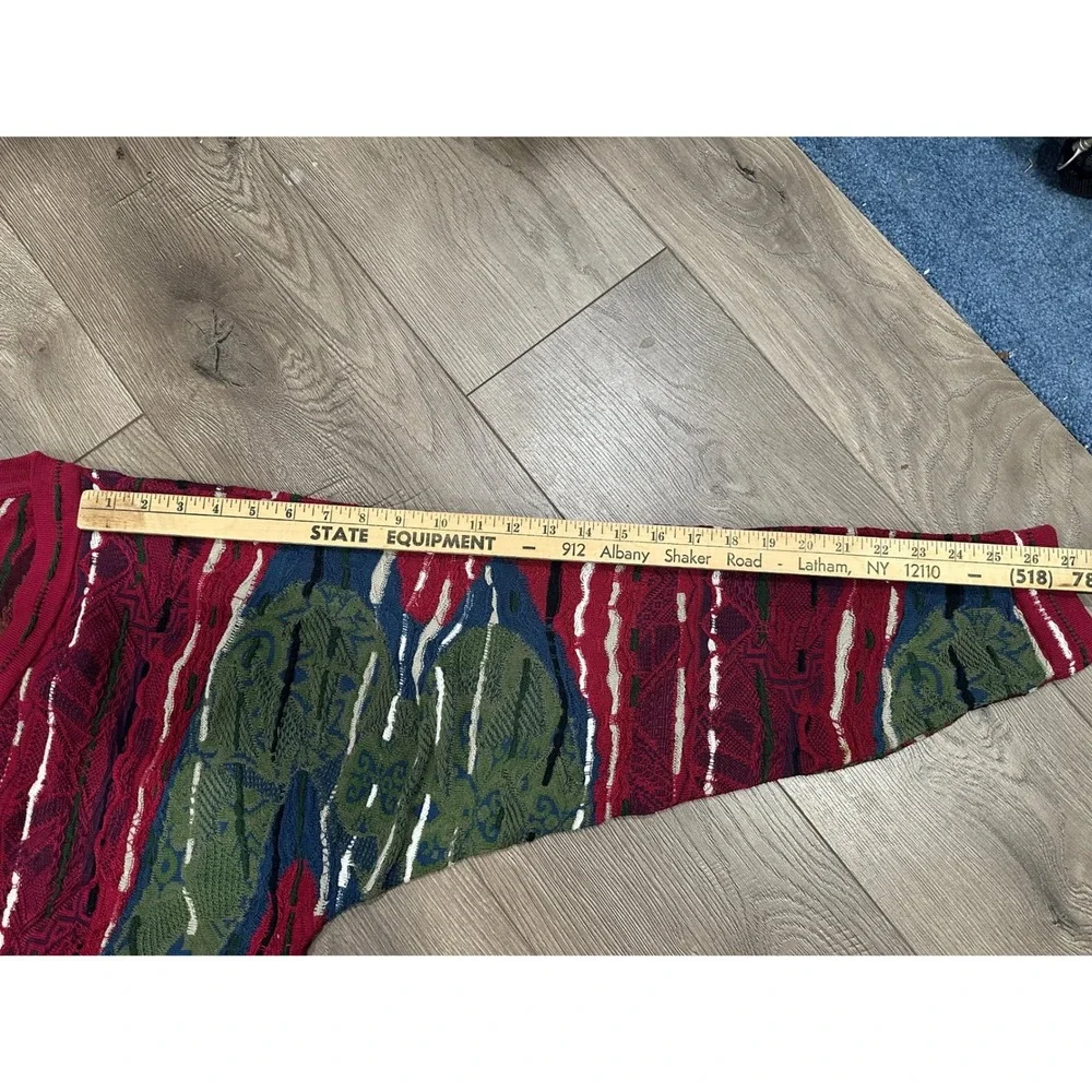 COOGI neck sweater