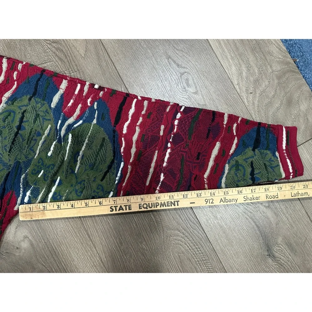 COOGI neck sweater