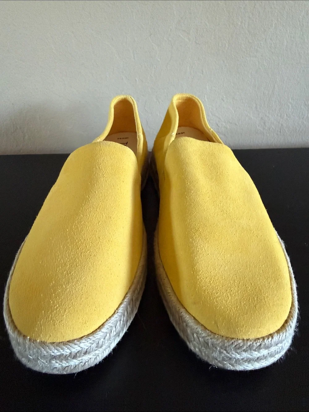 Toms brand style