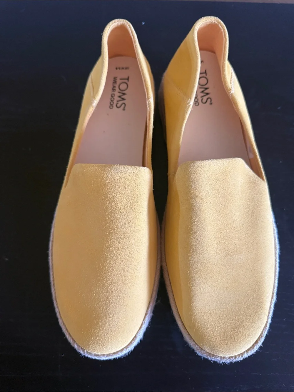 Toms brand style