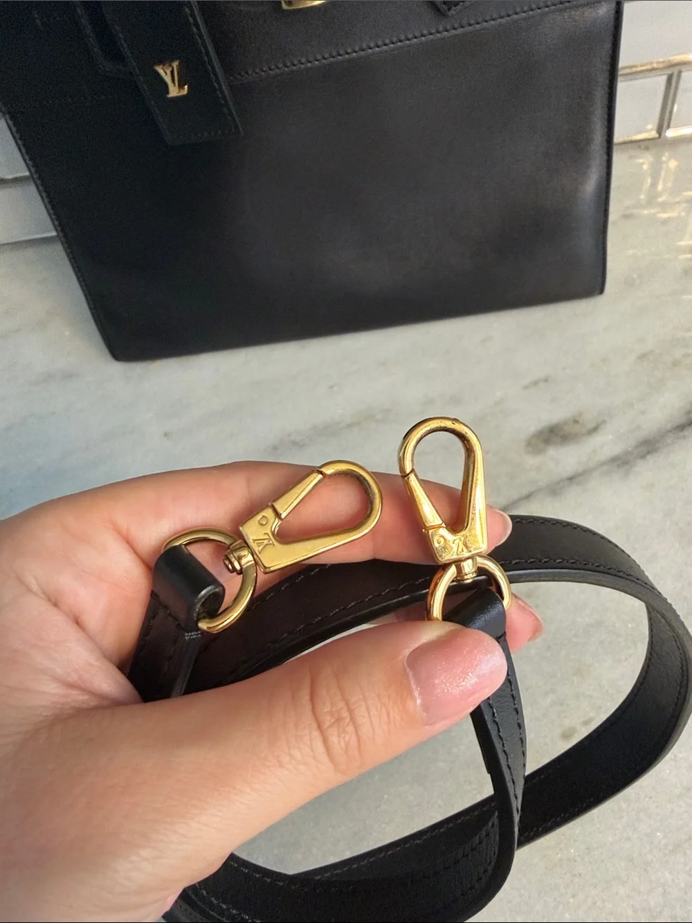 Louis Vuitton Black Leather City Steamer MM Gold Hardware and Detachable Strap