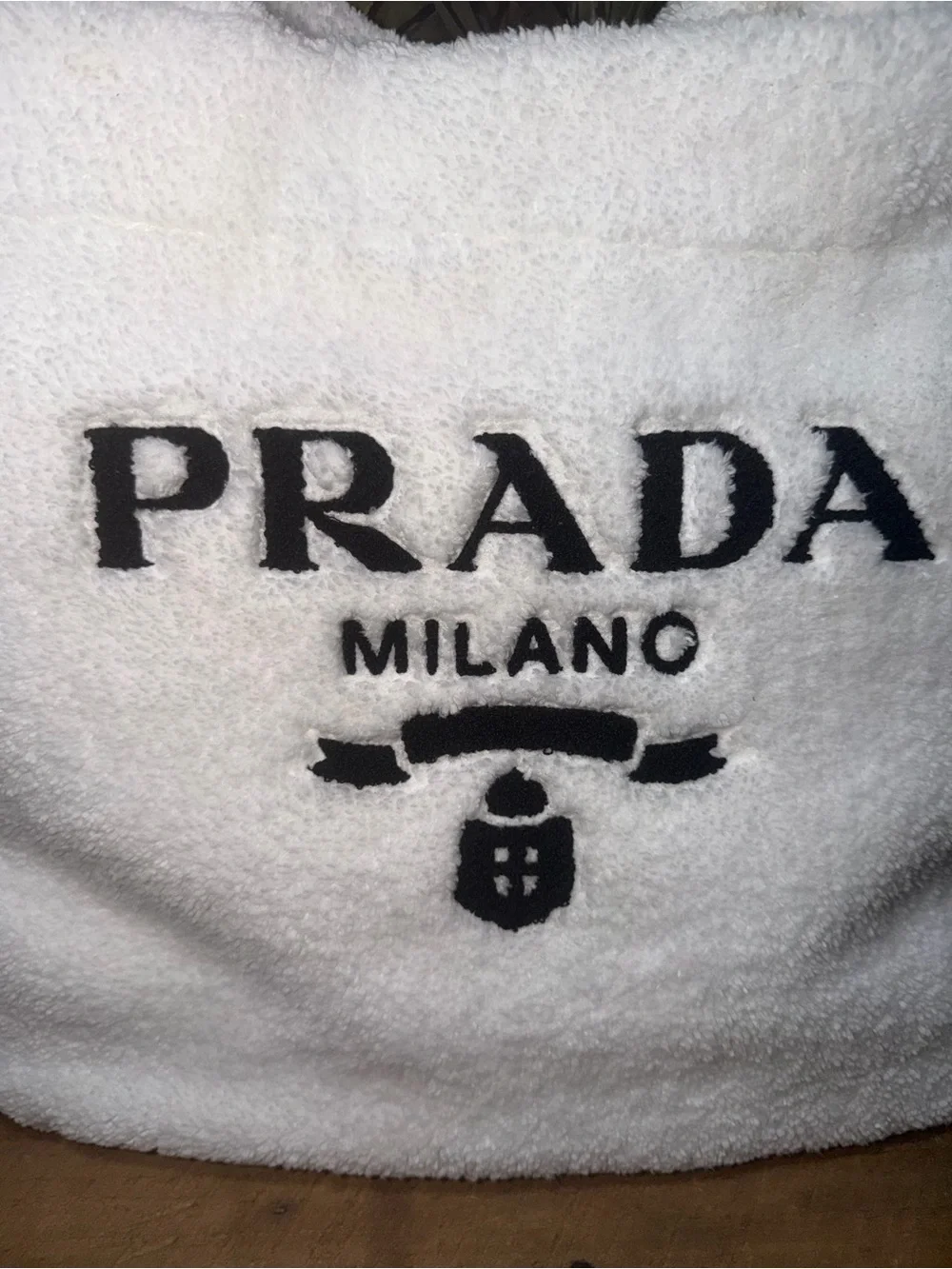 Prada carry luxe