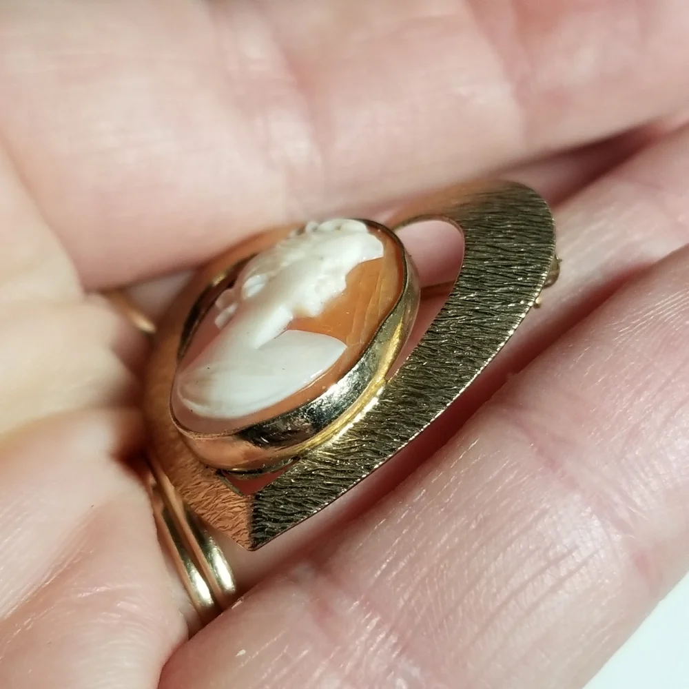 Vintage carved shell