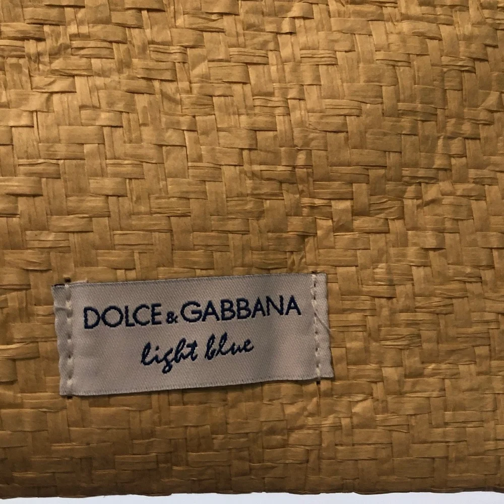 Dolce & Gabbana friendly 5x7”
