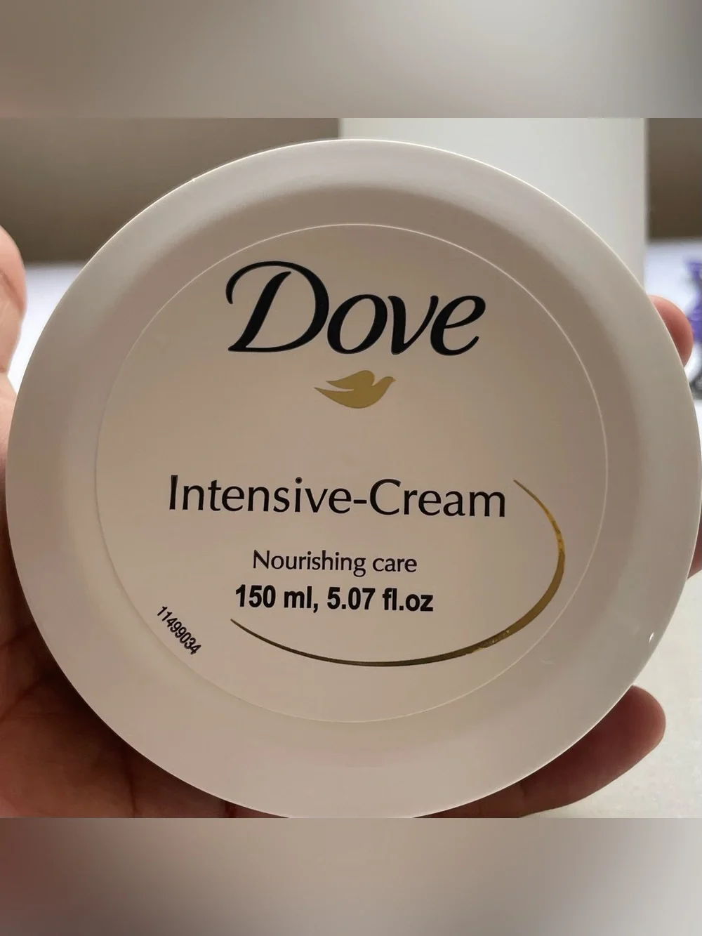 Dove Intensive Cream Nourishing Moisturizer 150 mL / 5.07 oz