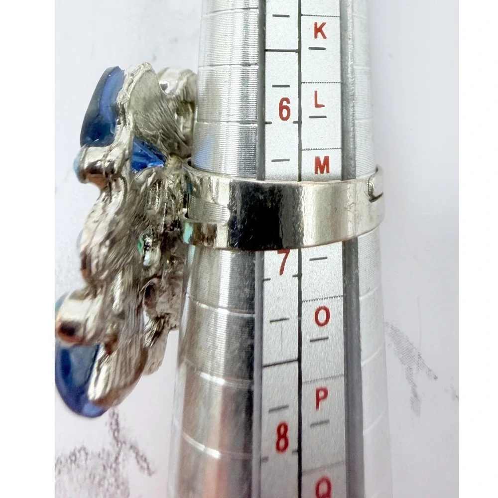 Source Unknown silver tone