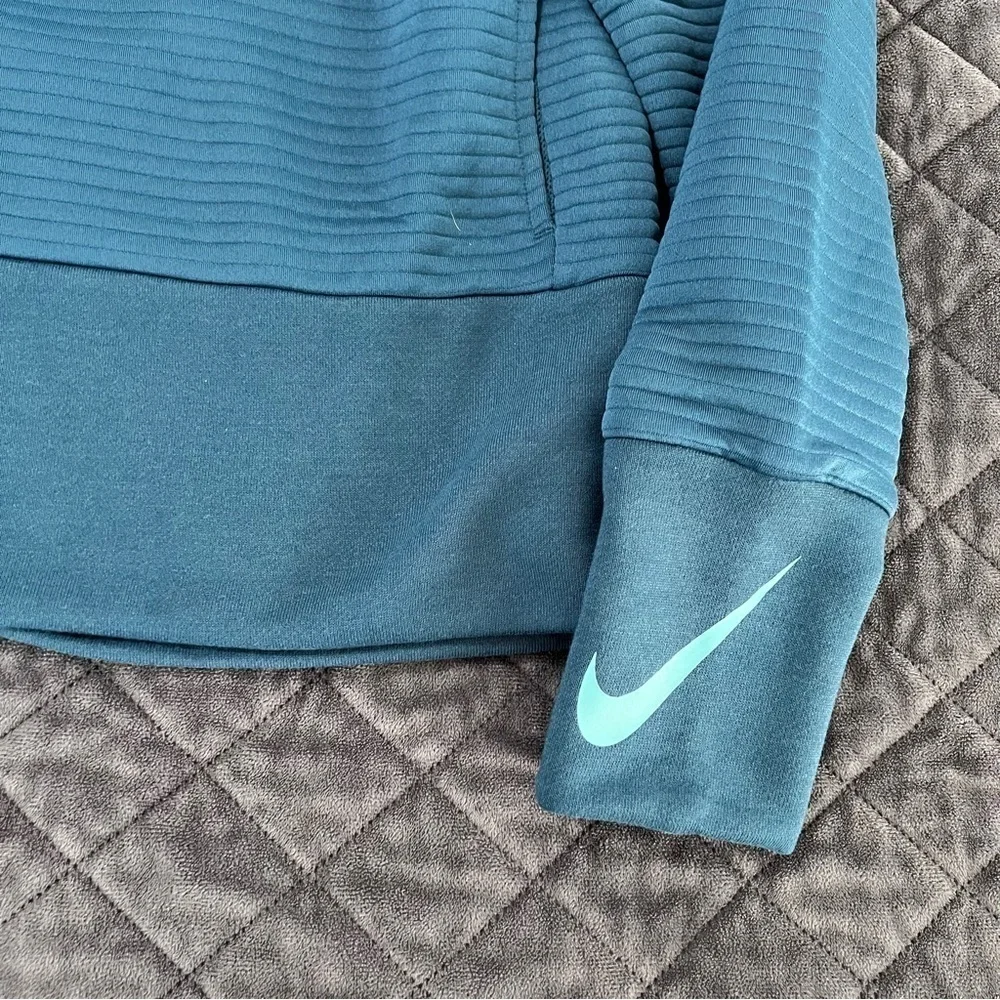 Nike xs teal