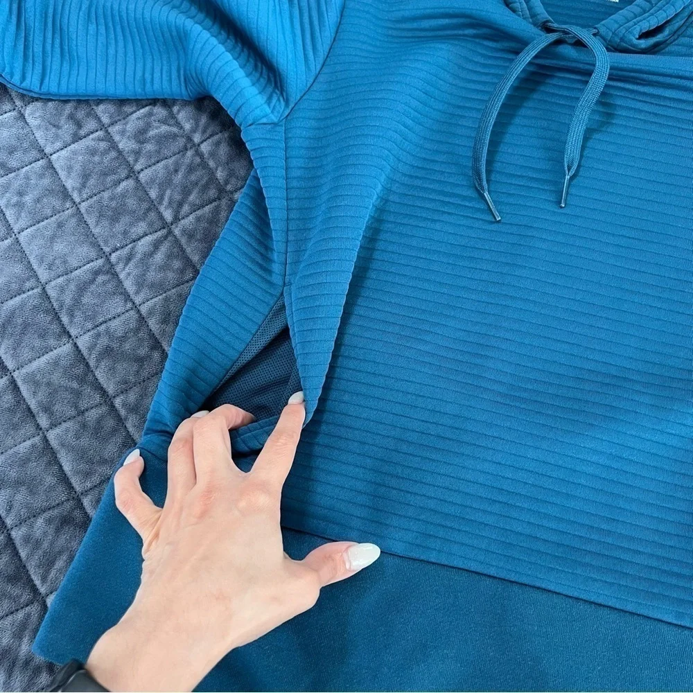 Nike xs teal