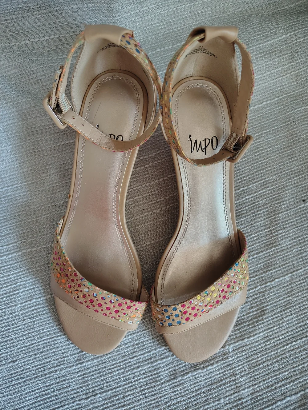 Impo Van Gogh Wedge Sandals Size 8 Nude Champagne Confetti Print Comfort