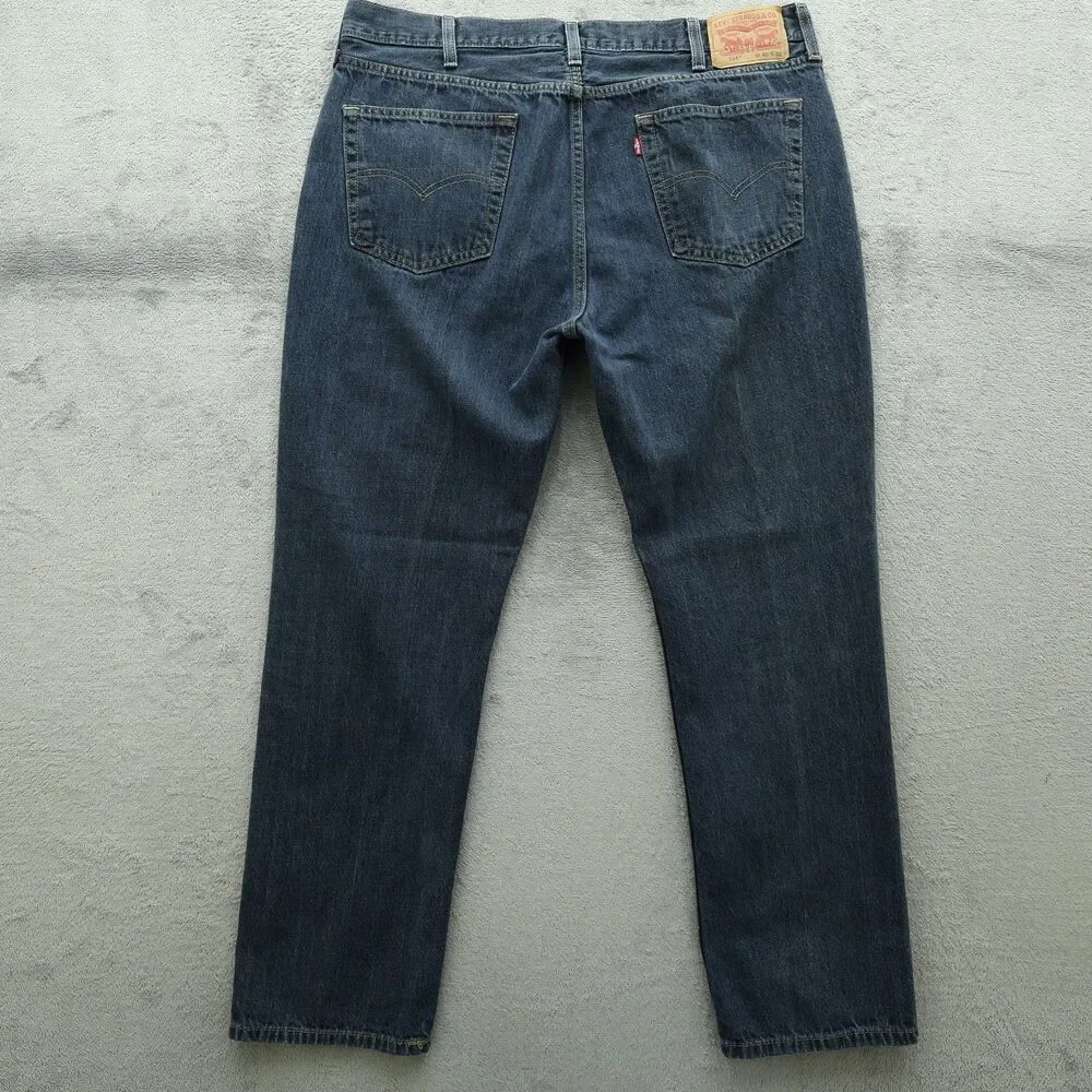 Levis good loose