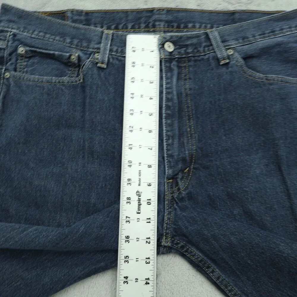 Levis good loose