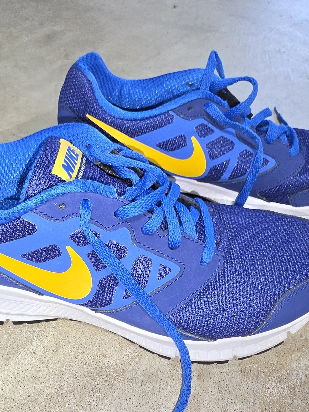 Nike lightweight trainers