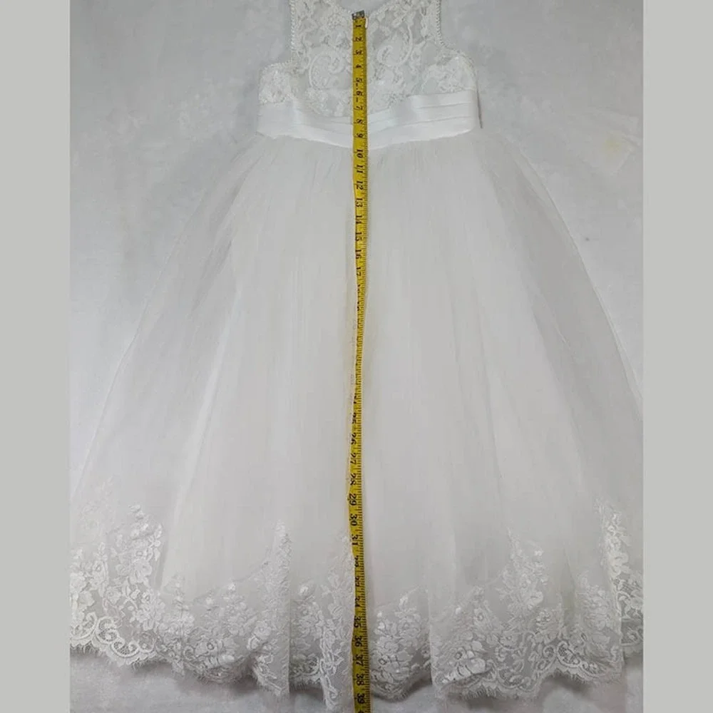 The Unbranded Brand flower girl