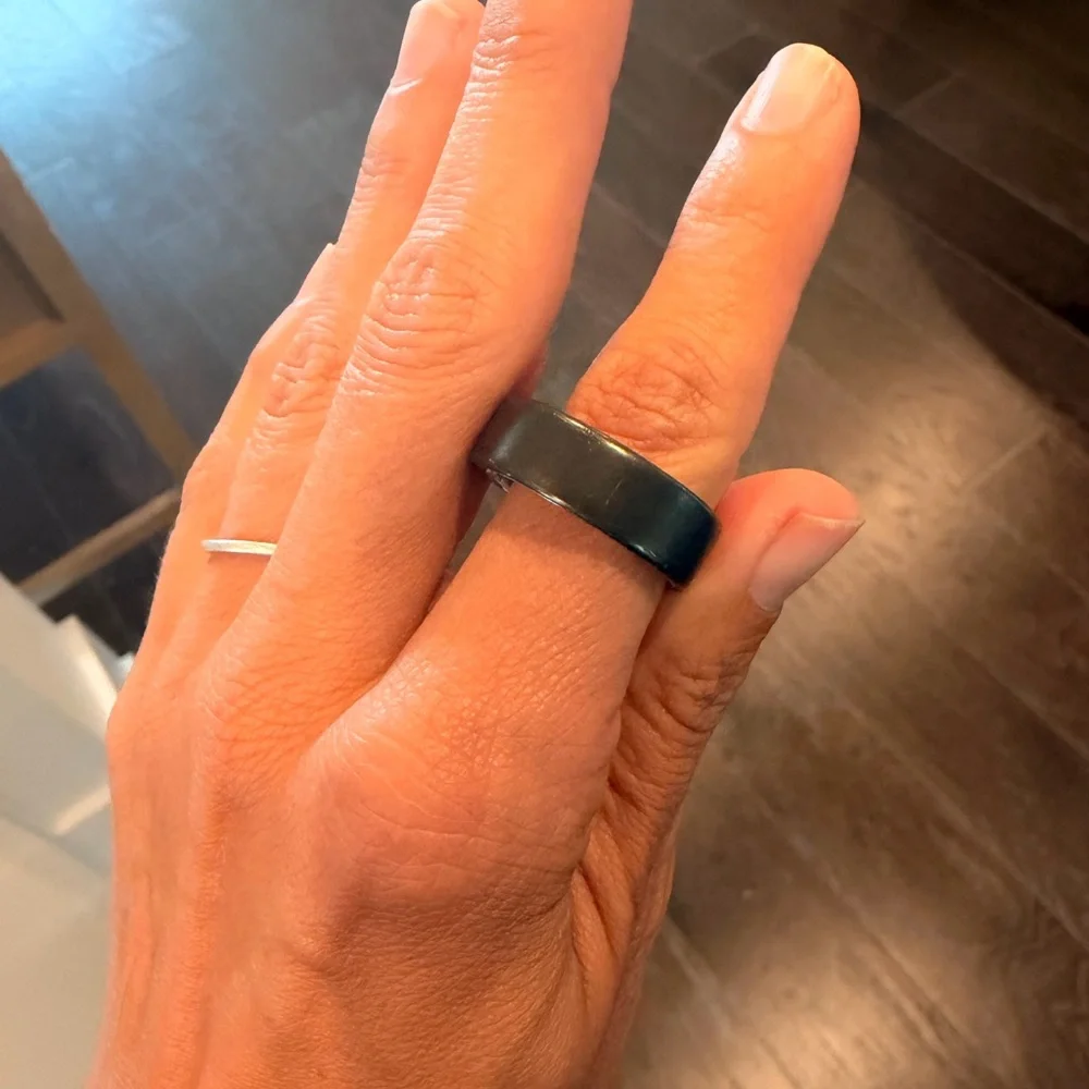 Oura sleek matte