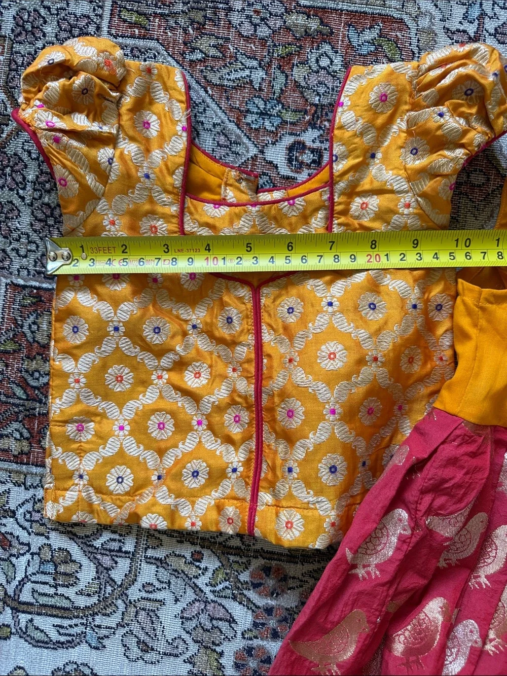 N/A vibrant traditional