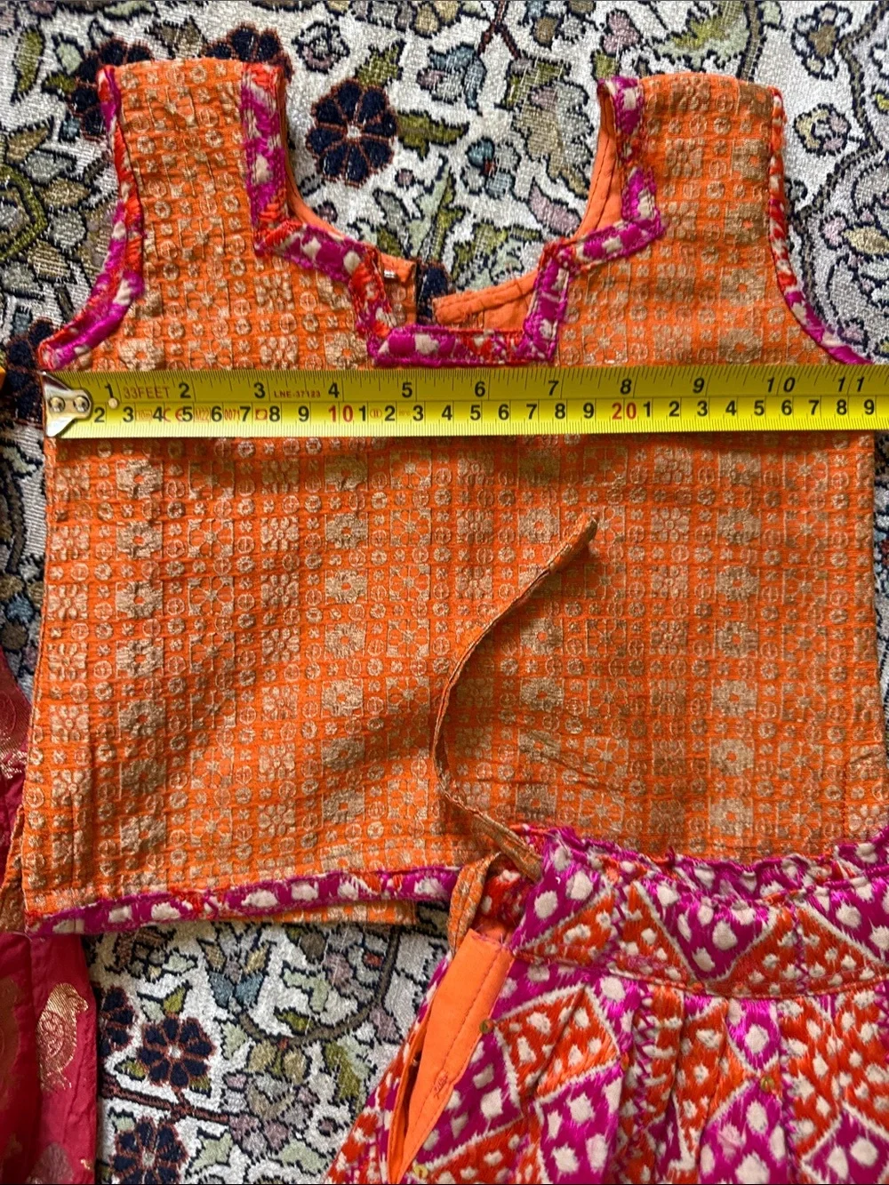 N/A vibrant traditional