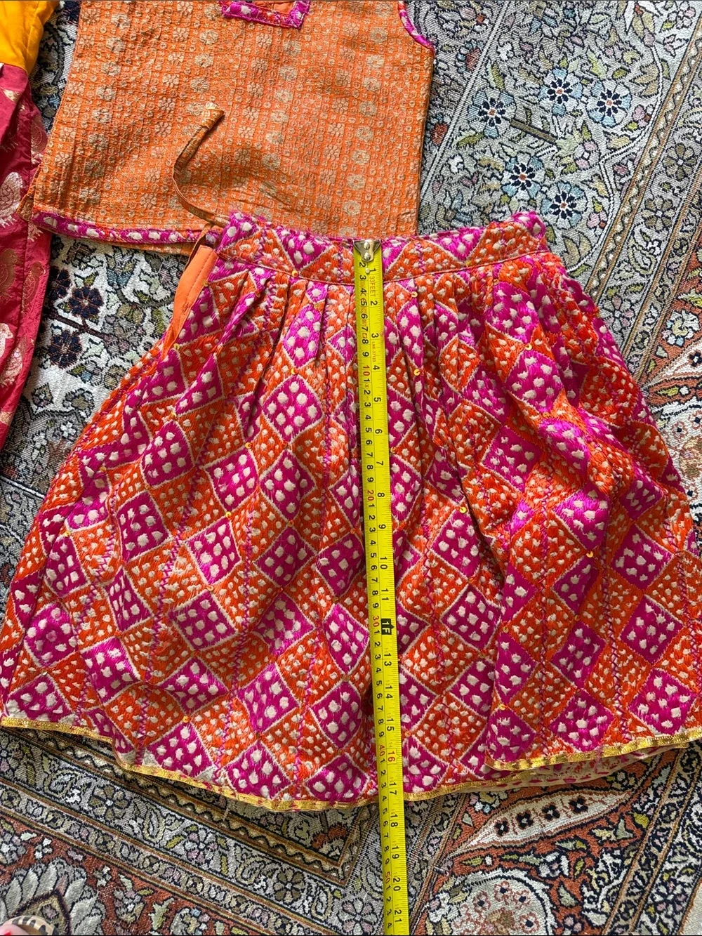 N/A vibrant traditional