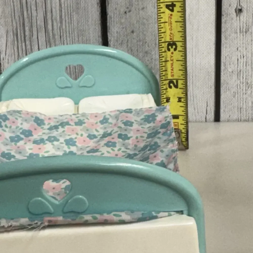Fisher Price Loving Family Dollhouse 1993 Double Parent Bed w Floral Cloth Cover
