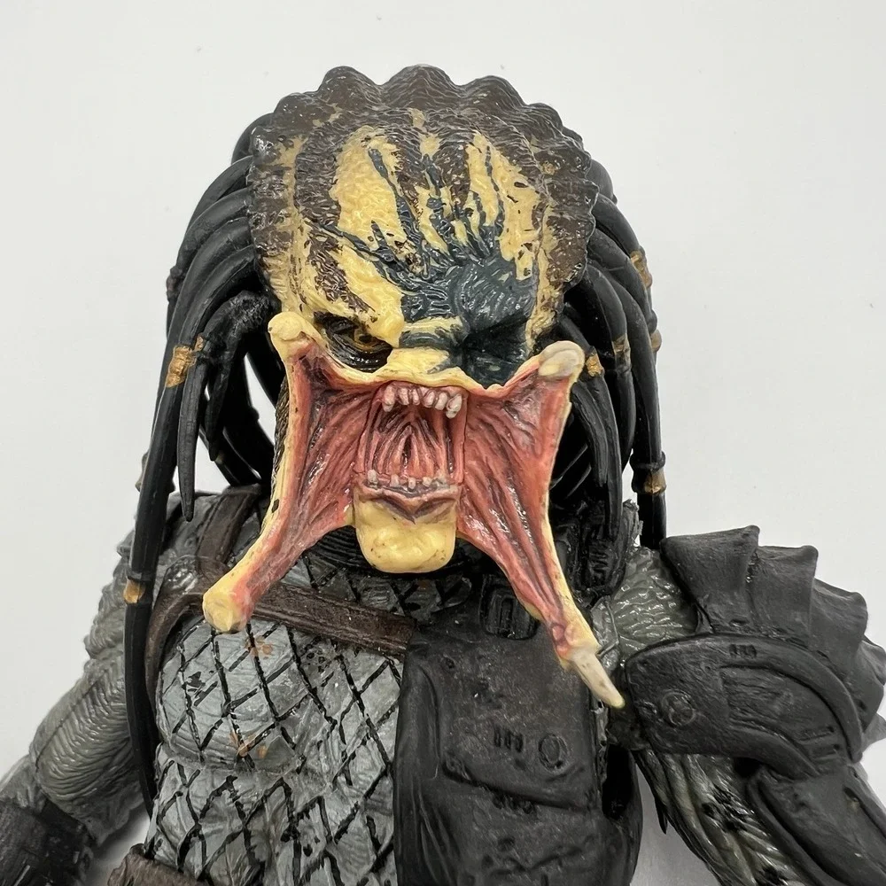 NECA Predator Jungle Hunter Unmasked Figure 7