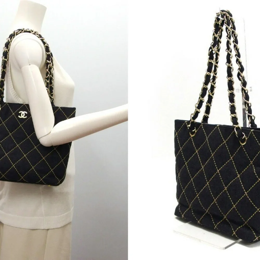 CHANEL black logo