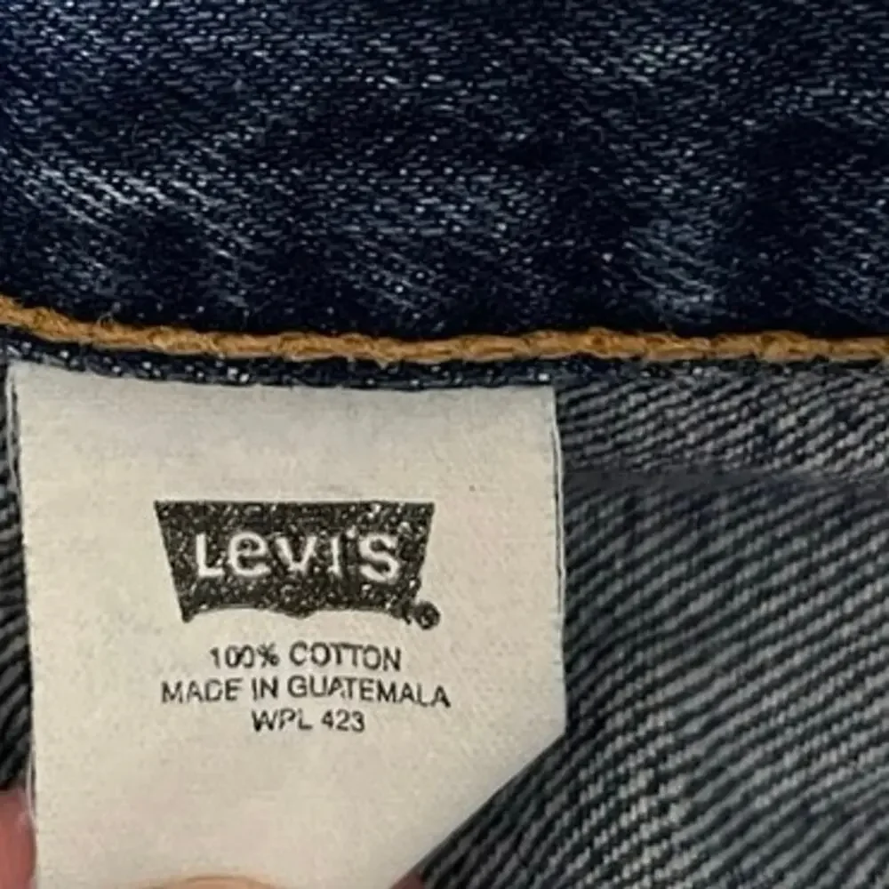 VTG 2003 Levi's 501 Original Fit Straight Leg Denim Button Fly Jeans Y2K