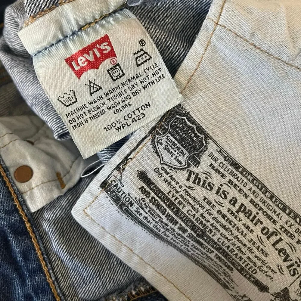 VTG 2003 Levi's 501 Original Fit Straight Leg Denim Button Fly Jeans Y2K