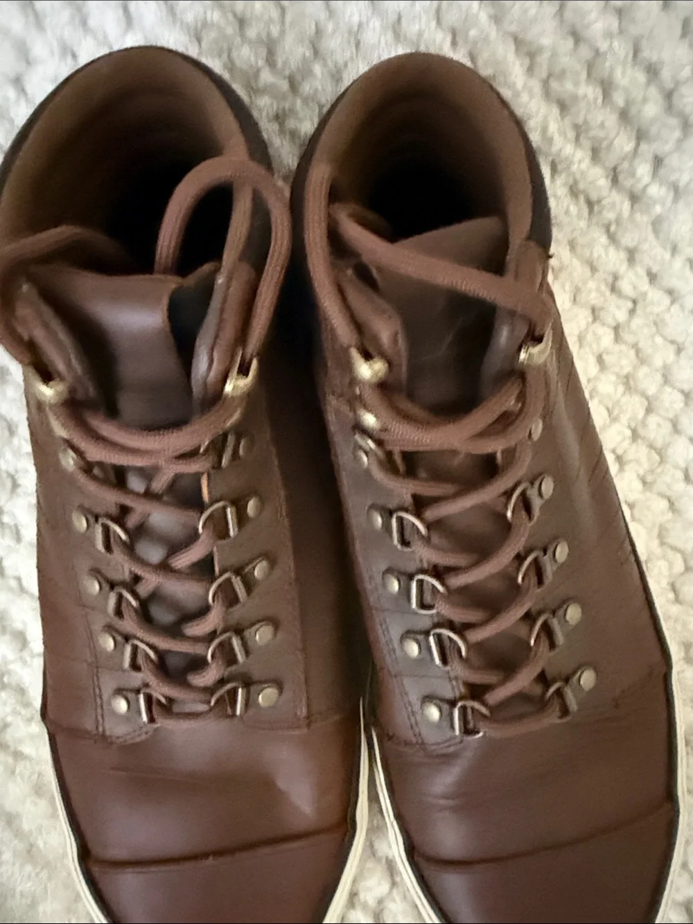 Men's 10.5 Ridgemont Outfitter Hiking Boots water resistant traction grip