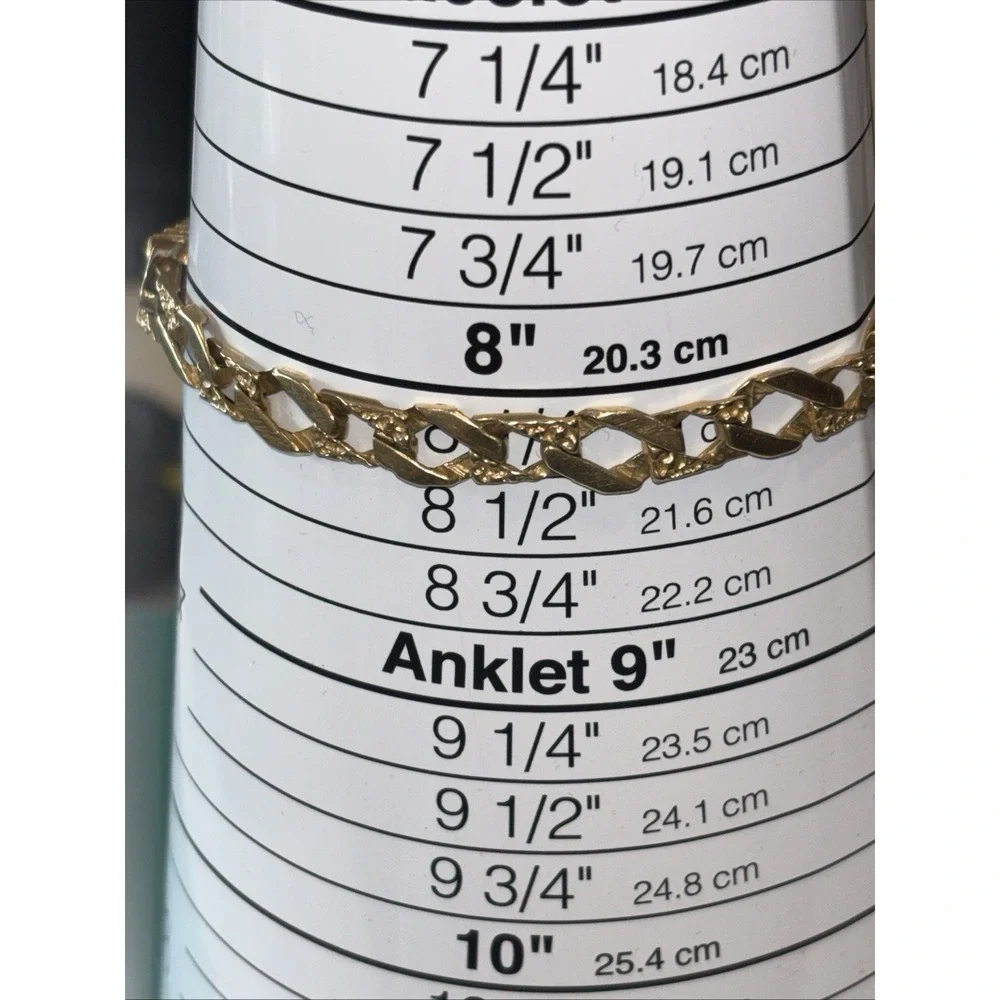 The Unbranded Brand gold 14k