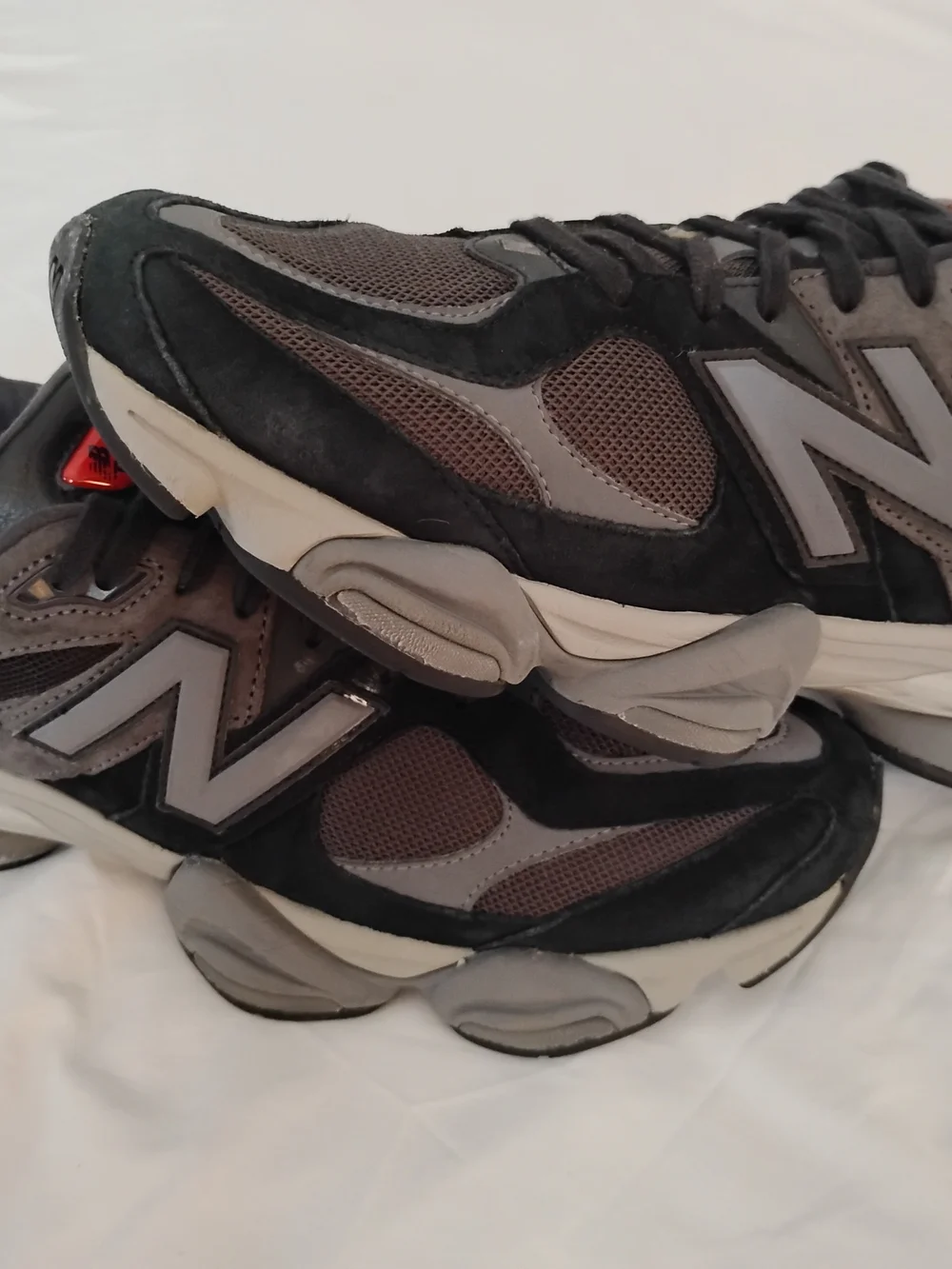 New Balance 9060 Men's Size 11.5 Suede Black Castlerock Grey Sneakers U9060BLK