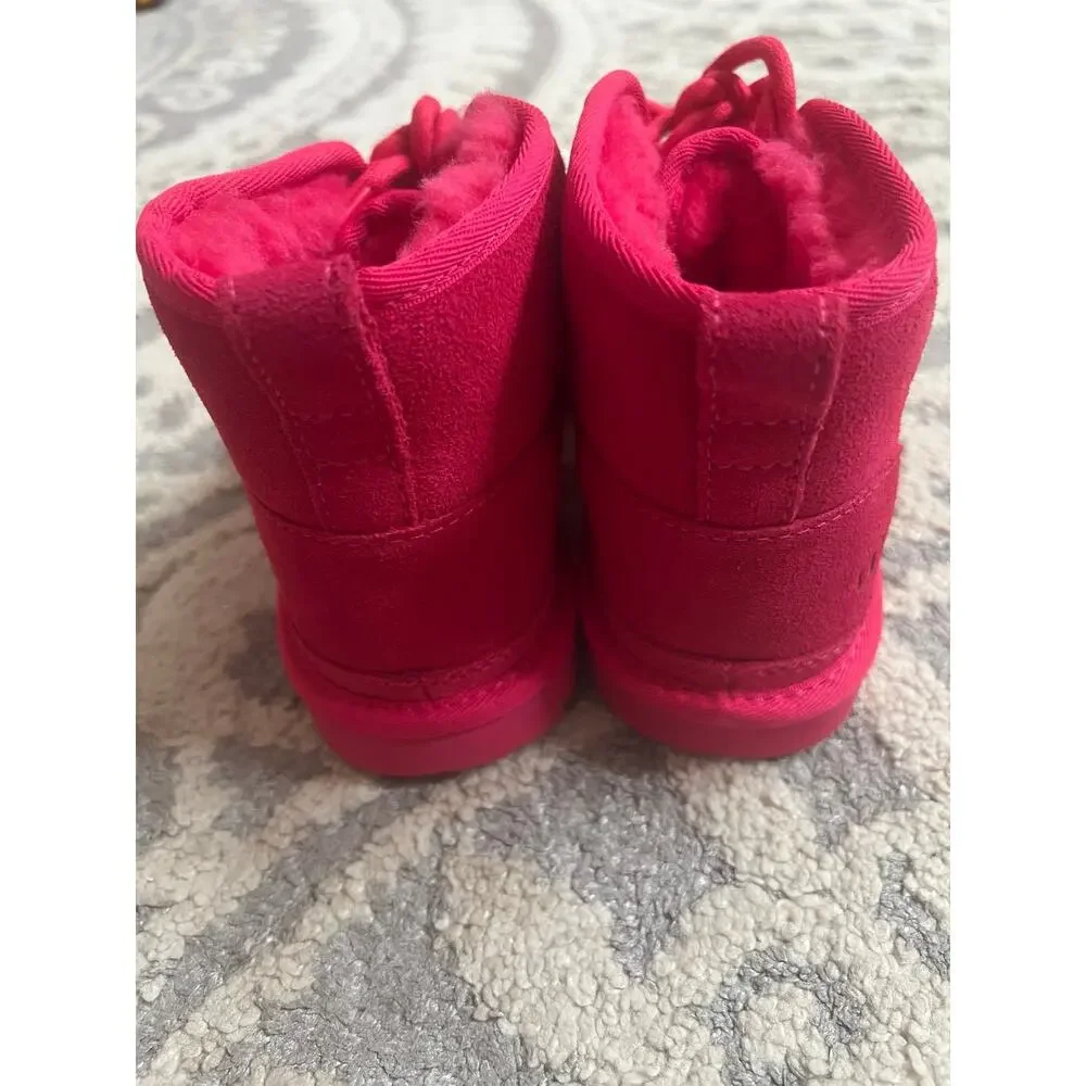 UGG new without